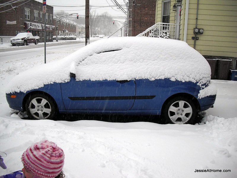 Snow-Car-winter-2010