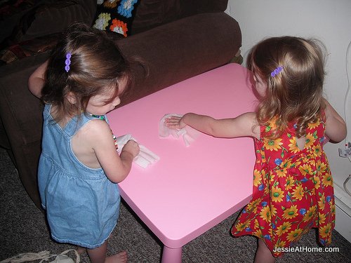 cleaning-their-table