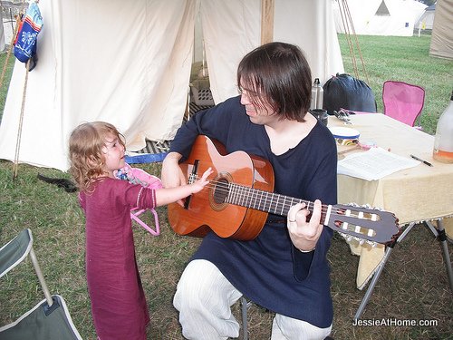 making-music-with-Uncle-Alex-Pennsic-2010