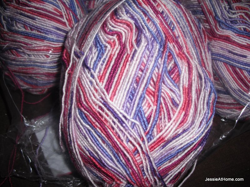 patriotic-stretchy-yarn