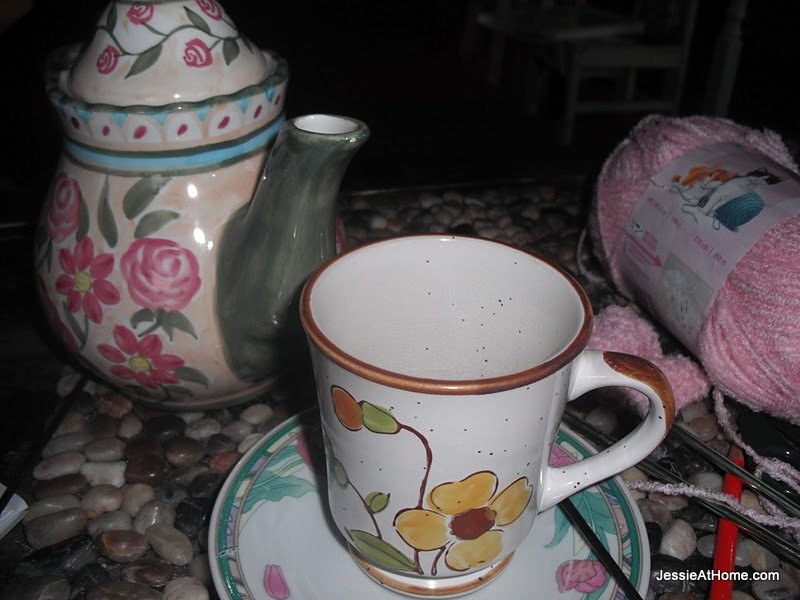 Pretty-Tea-at-InsaniTea-2011