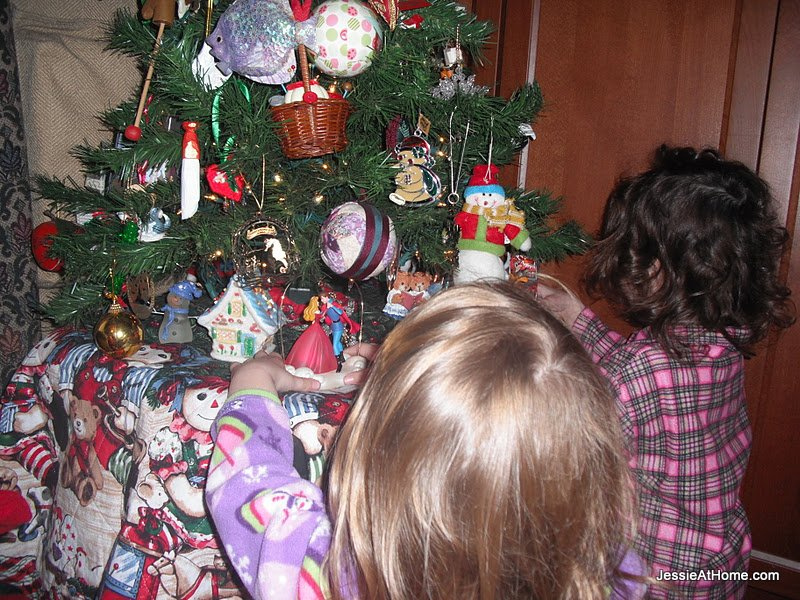 inspecting-the-decorations-2011