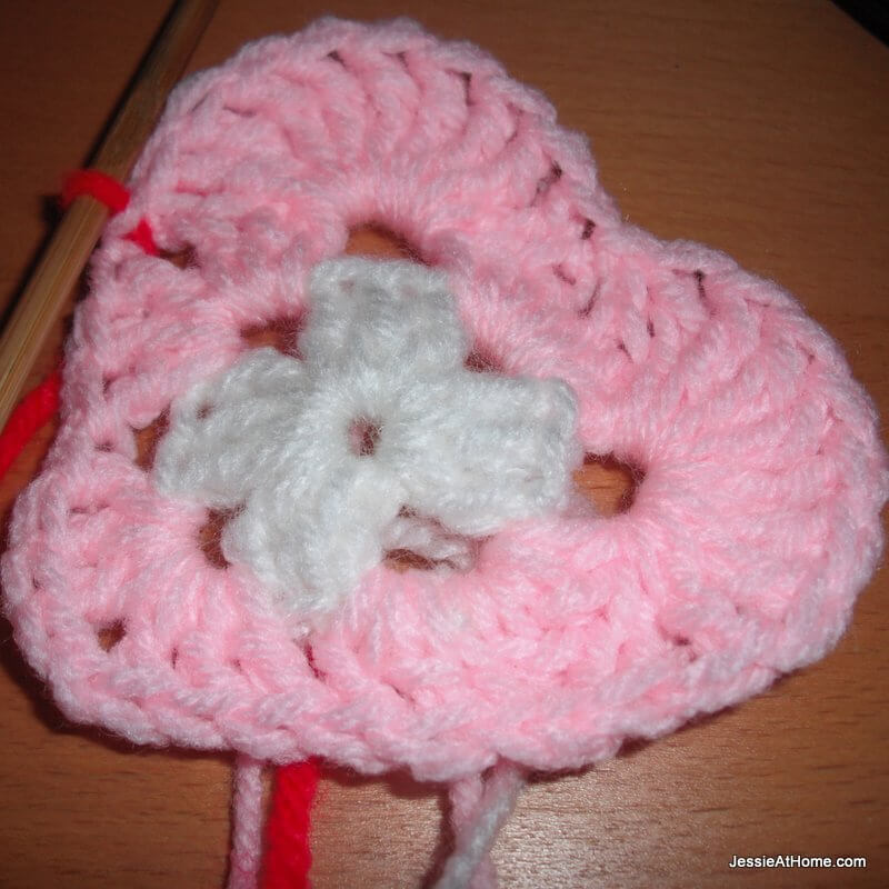 Heart-Free-Crochet-Pattern-Round-2