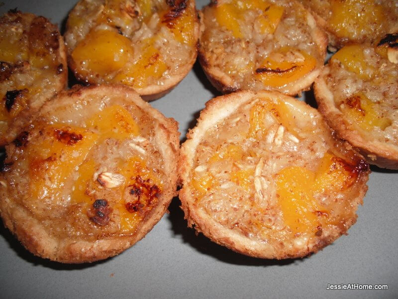 Mini-Peach-Pies