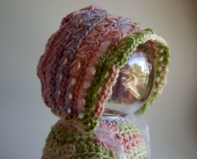 baby-in-bloom-bonnet-free-crochet-pattern-newborn