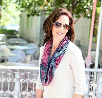 Craftsy Zig Zag Cowl Kit