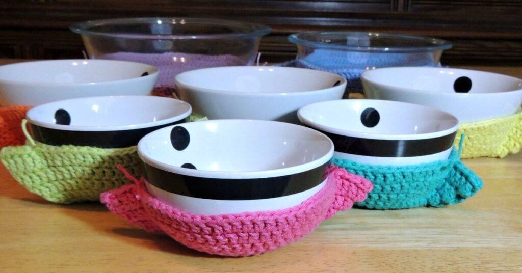 How to Make the Flower Soup Bowl Cozy - Free Crochet Pattern