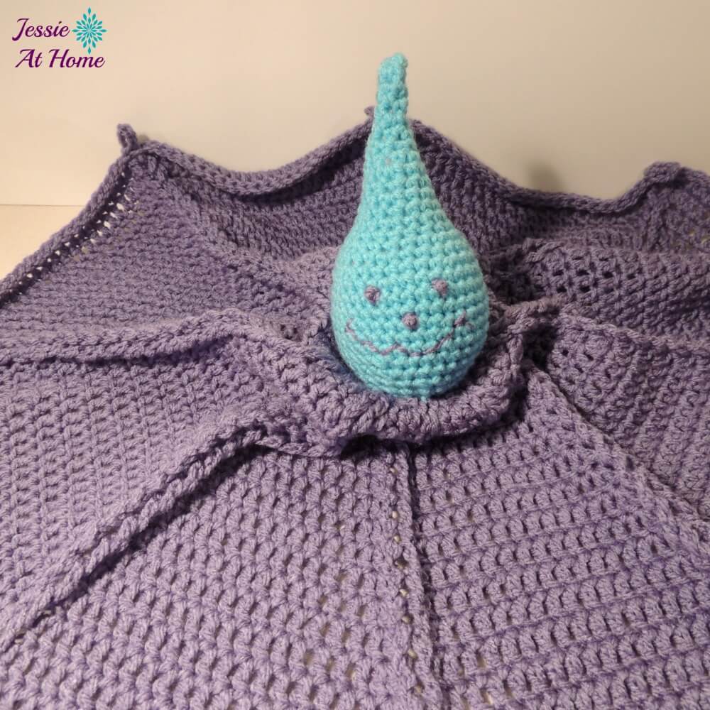 Monster-Hug-Lovie-free-crochet-pattern-by-Jessie-At-Home-1
