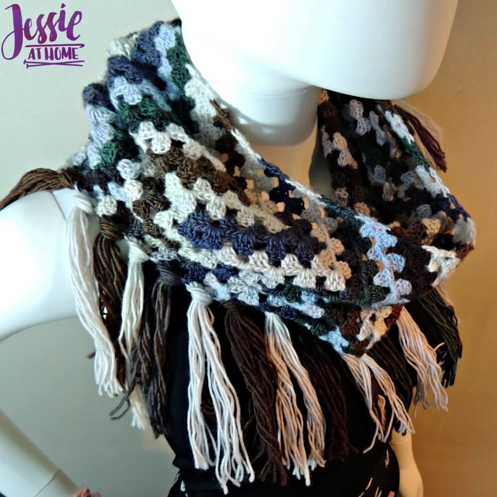 grannys-wave-cowl-free-crochet-pattern-by-jessie-at-home-2