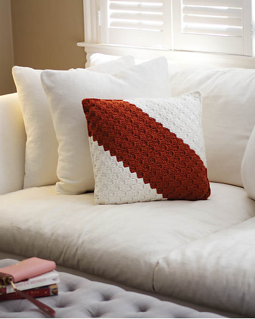 bold-diagonal-throw-pillow