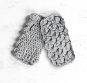 Crocodile Stitch Mitts Craftsy Crochet Kit