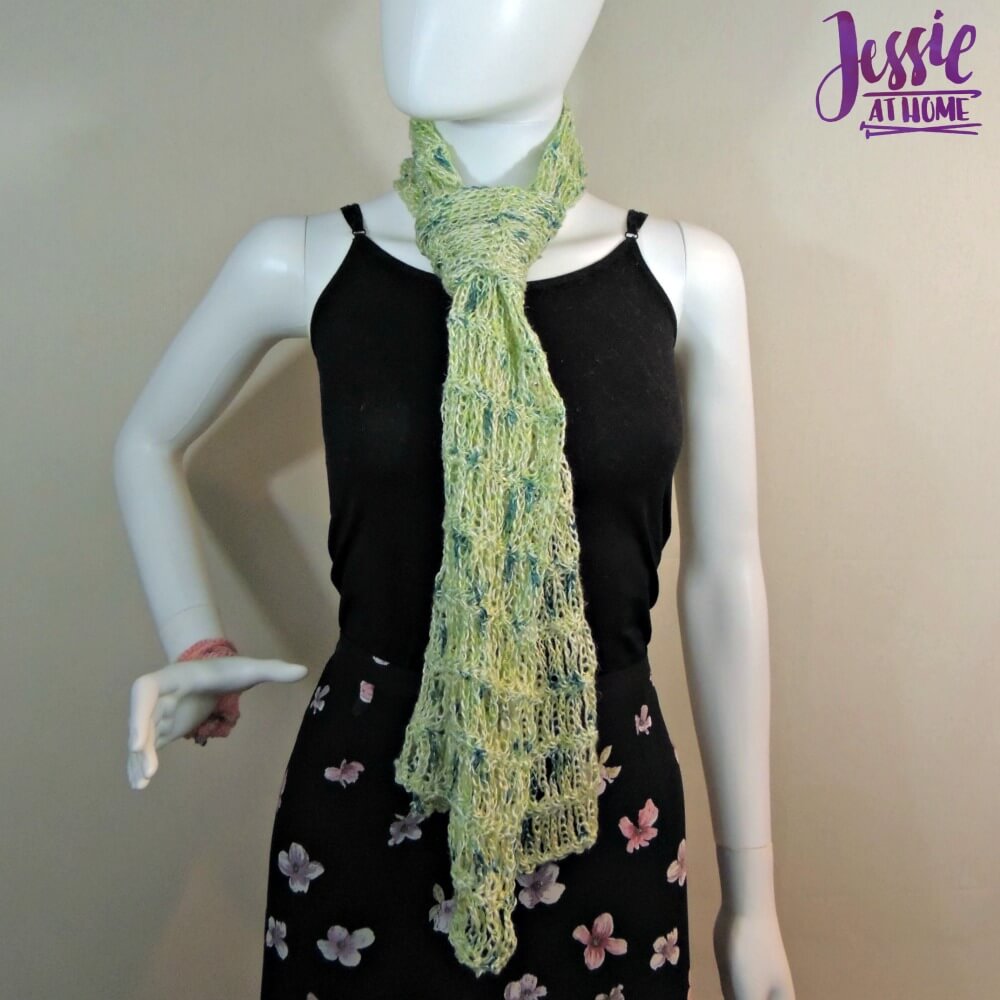 Unchained Scarf - free crochet pattern by Jessie At Home - 3