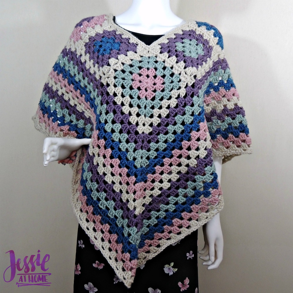 Granny Border Poncho Jessie At Home