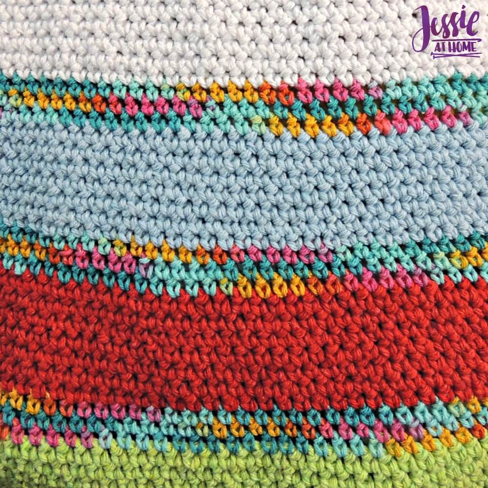 Yarnie Tote Bag - free crochet pattern by Jessie At Home - 3