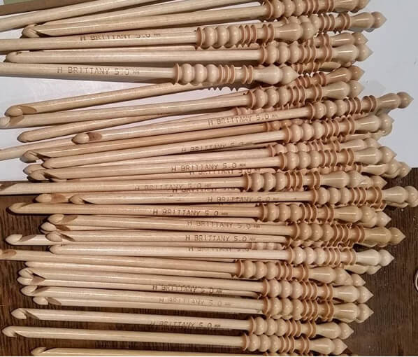 Brittany Birch Wood Crochet Hooks – Hot Springs Fiber Co.