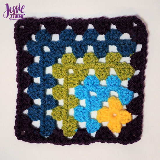 Off Set Granny Square with thin or thick border- crochet pattern by Jessie At Home - 2