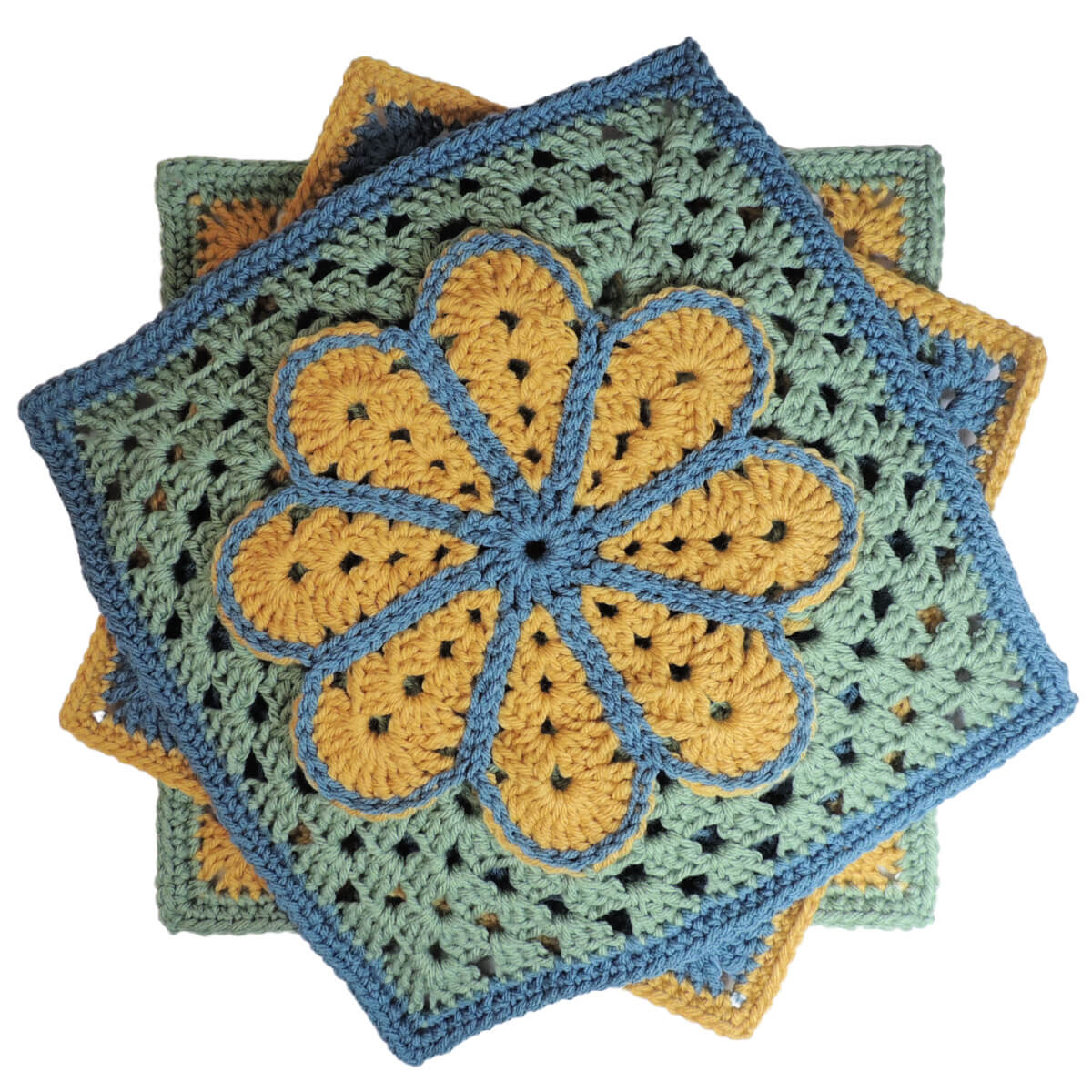 Finally found a heart granny square pattern I like : r/crochet